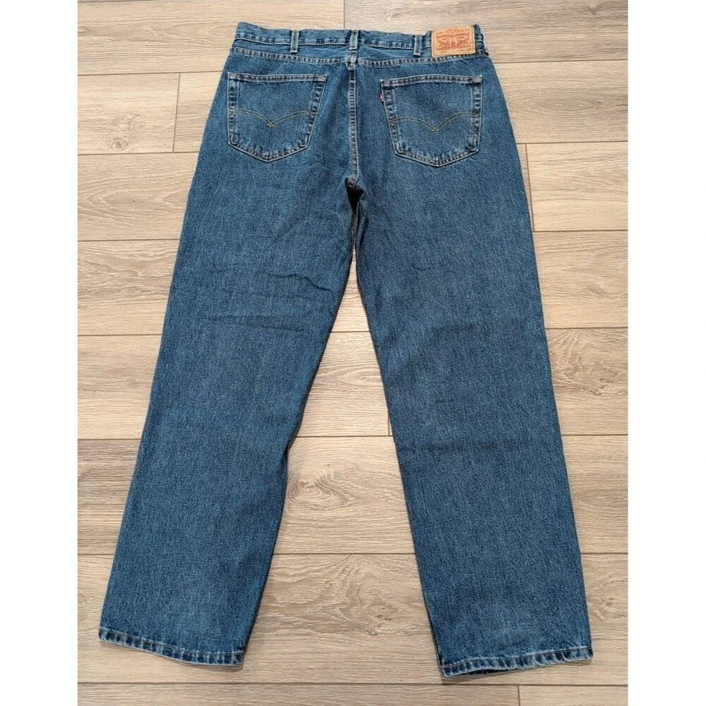 LEVI'S 550 MEN'S BLUE JEANS SIZE 38x32 STRAIGHT RELAXED MEDIUM WASH    EUC